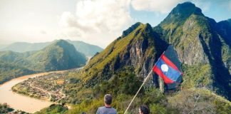 Chiêm ngưỡng vẻ đẹp thanh bình tại thị trấn Muang Ngoi Neua - Lào